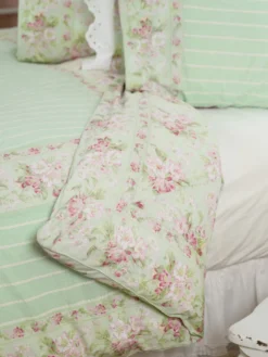 Apple Blossom Queen Duvet Pillowcase Set - Light Green