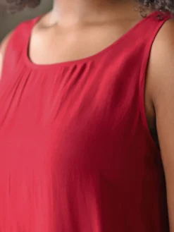 Camille Slip - Scarlet Red
