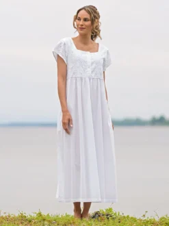 Chantilly Lace Nighty - White