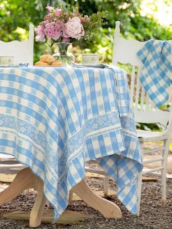 Charm Jacquard Tablecloth - Blue