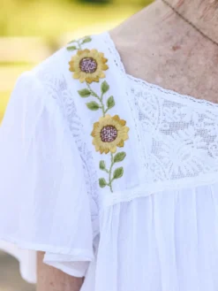 Country Road Blouse - White