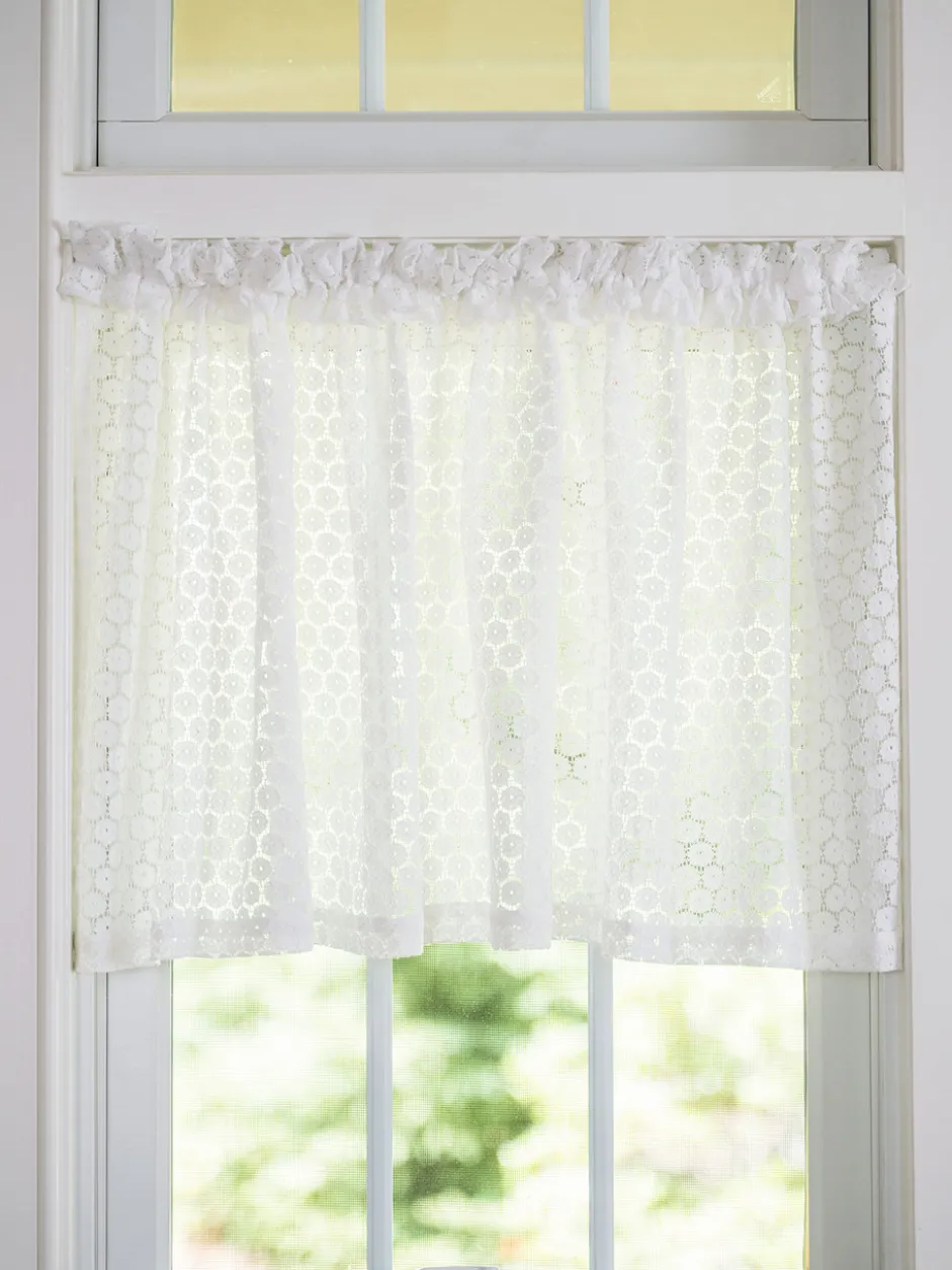 Daisy Lace Valance