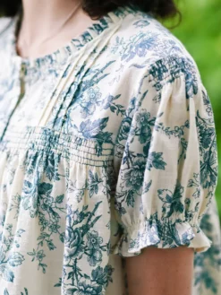 Dancing Rose Smock Blouse - Ecru