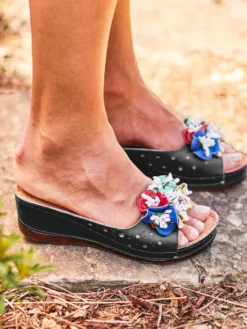 Flowerchild Sandal - Black