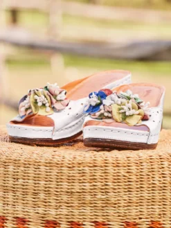 Flowerchild Sandal - White