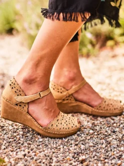 Gennina Sandal - Tan