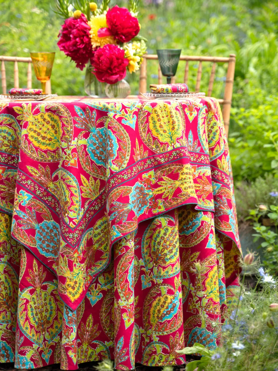 Hello Pineapple Round Cloth - Fuchsia