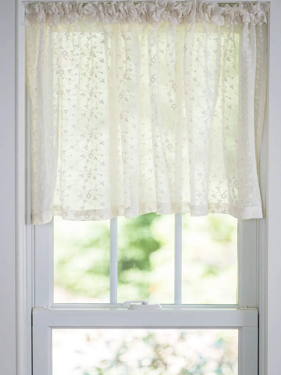 Layla's Lace Valance