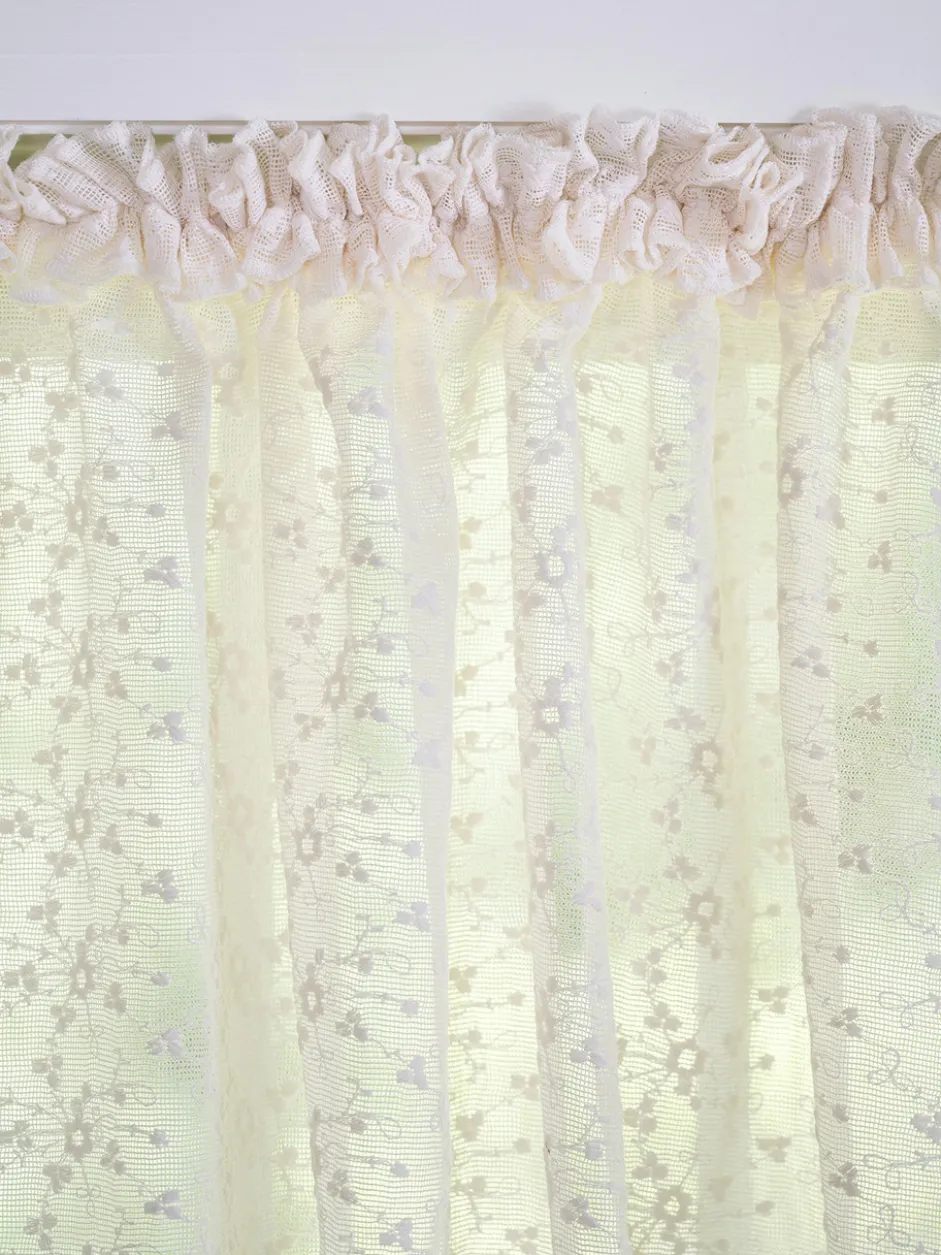 Layla's Lace Valance