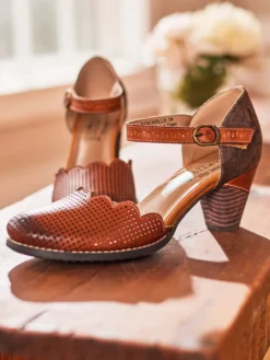 Parchelle Shoe - Camel
