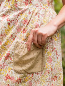 Penelope Ruffle Farmhouse Apron - Ivory