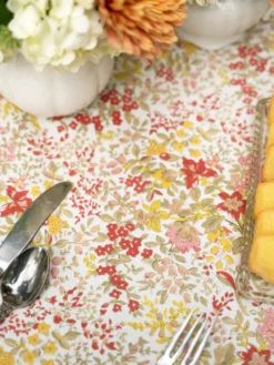 Penelope Ruffle Tablecloth - Ivory