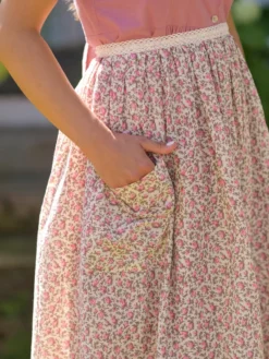 Rosebud Half Pinny - Ecru
