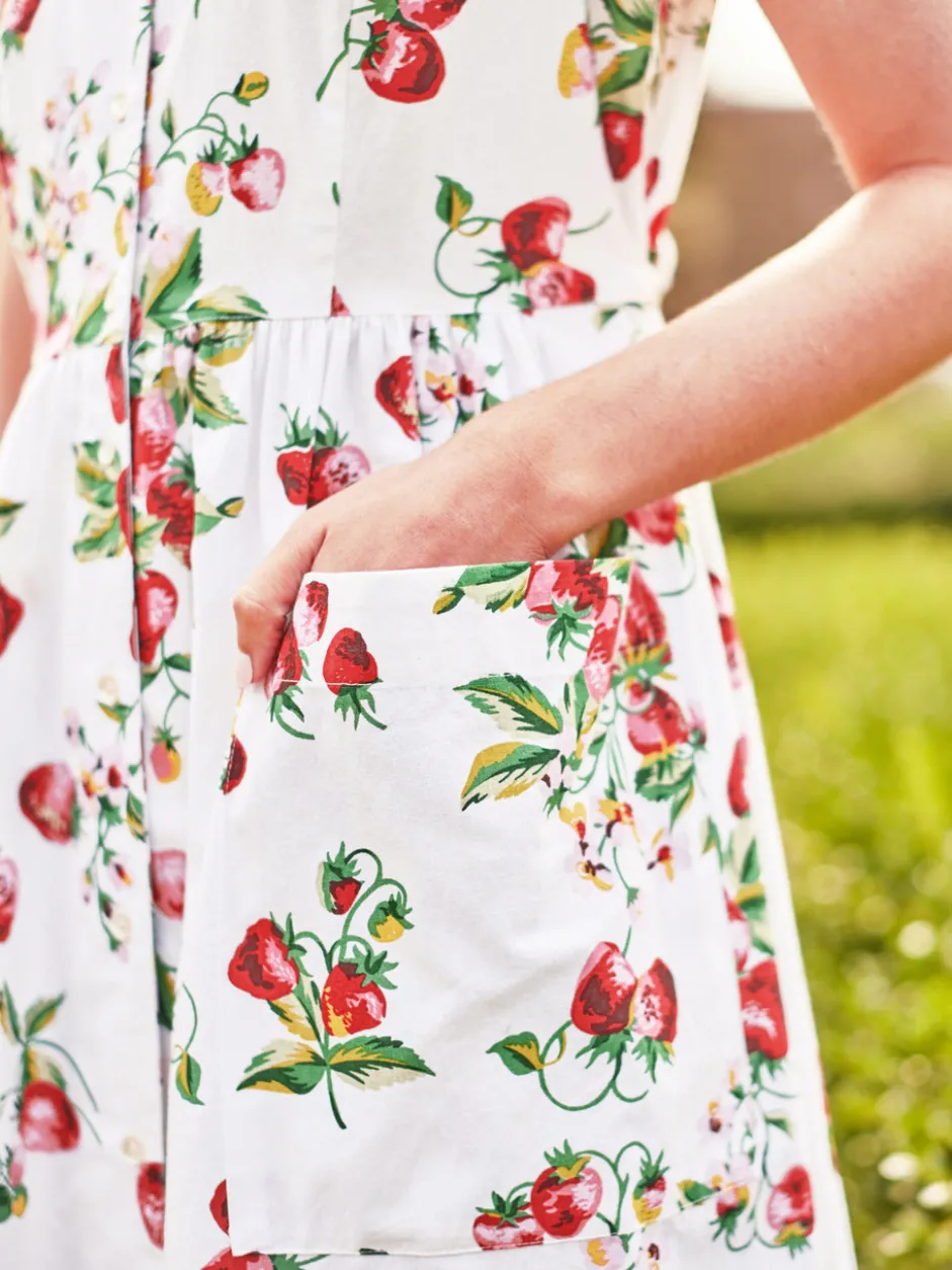 Strawberry Porch Dress - White