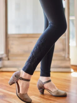 Tapestry Contemporary Legging - Black with Black